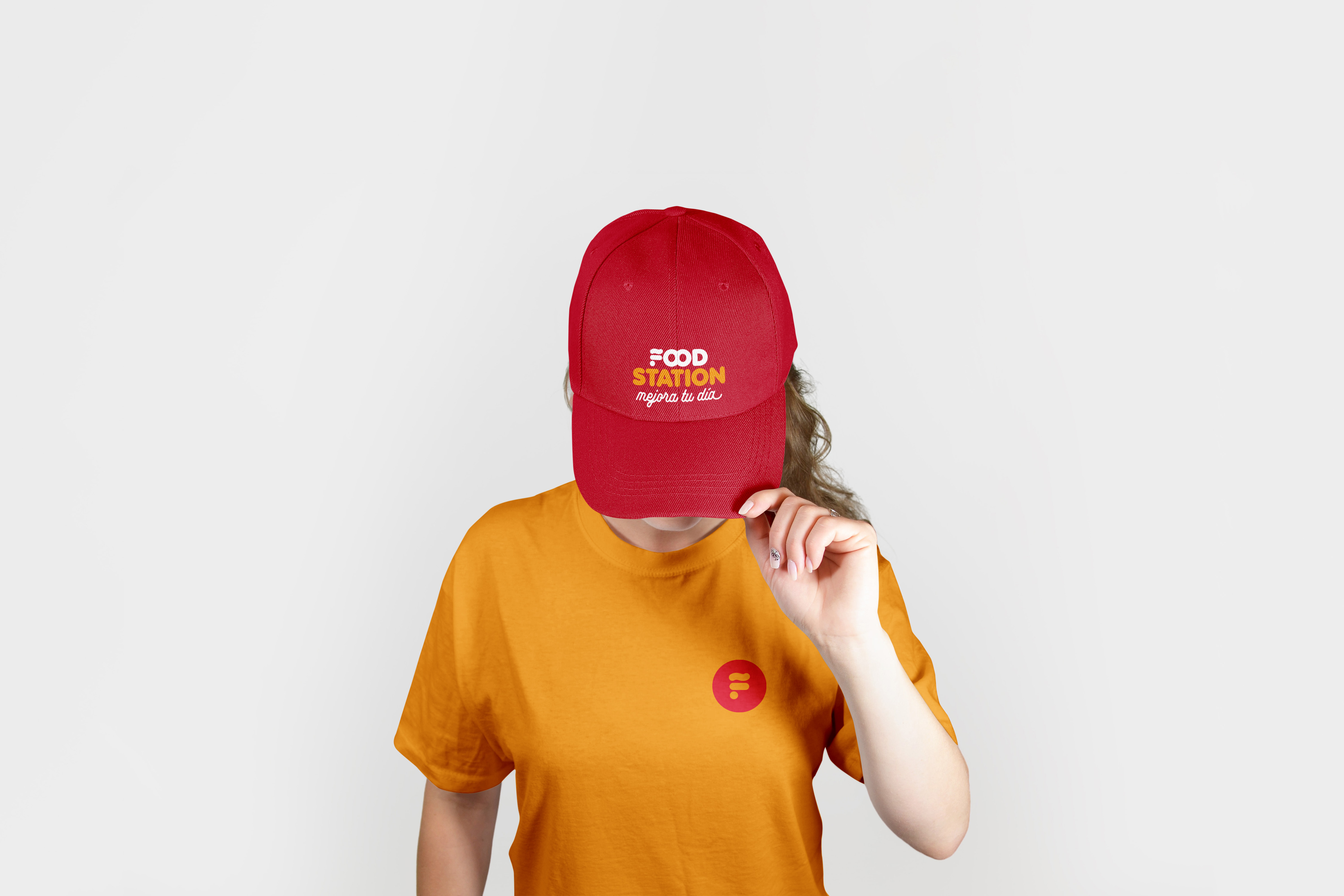 FoodStation, gorra y remera