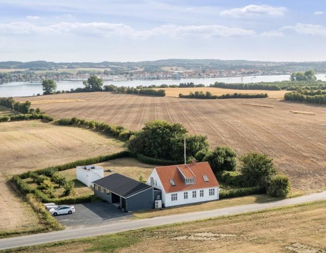 Countryside residency